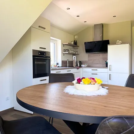 Wolf * Roth bei Prum