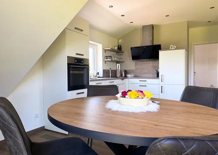 Wolf * Roth bei Prum